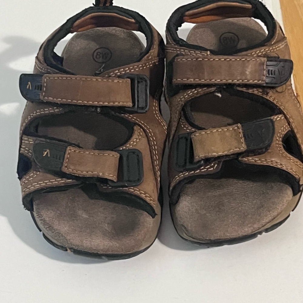 Brown Kids Sandals double Velcro straps size 8w suede